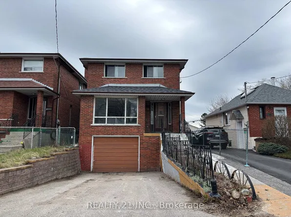 102 Magnolia Ave, Toronto, ON M1K 3K6