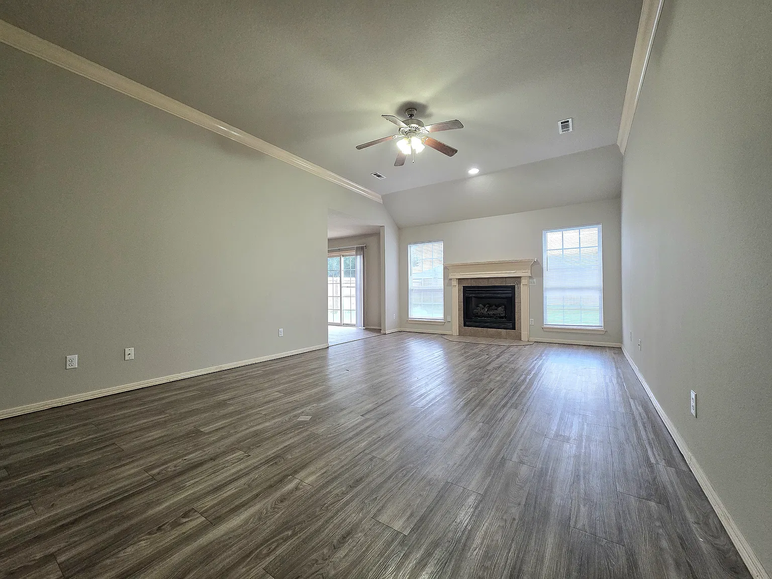 3 bed, 1491 sqft, $1,650 — Photo 3