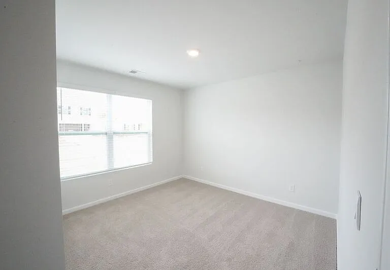 112 Windrush Pnes — Photo 11