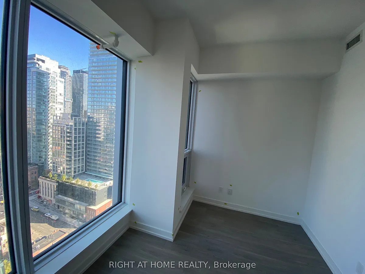 Building Photo - 8 Wellesley St W #2606