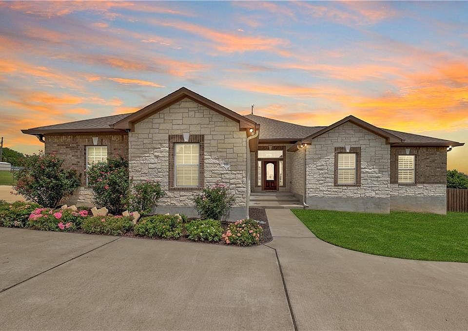 1st image of 111 Morningside Cir
