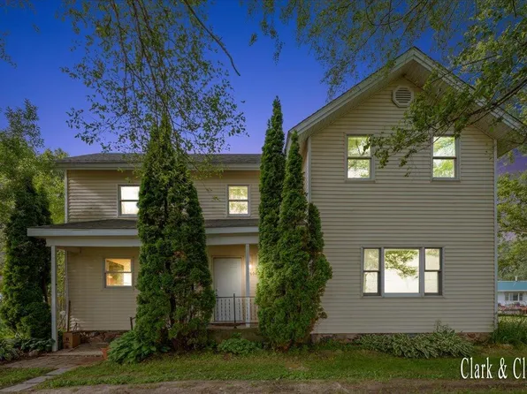9604 E Brown Rd, Lake Odessa, MI 48849