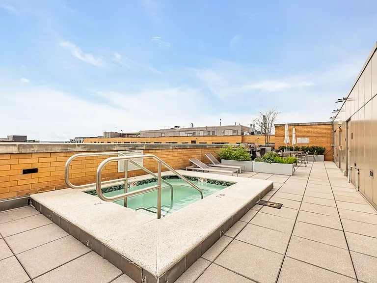 475 K St NW #1123 — Photo 31