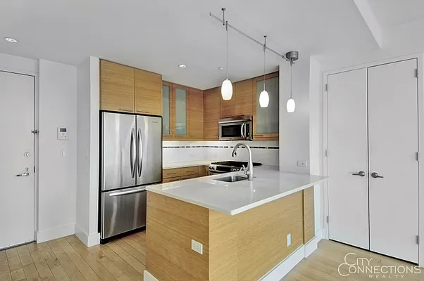 Rented by City Connections Realty | media 17