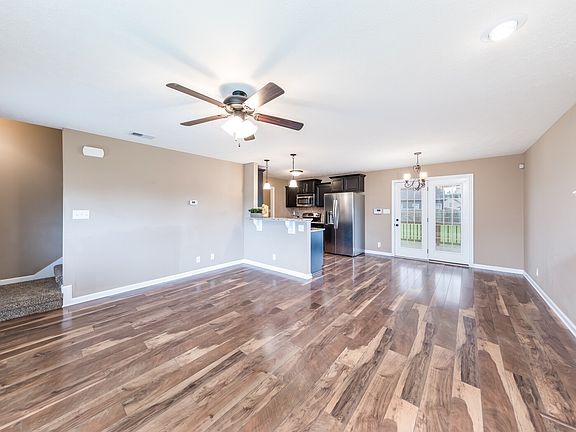 4th image of 1286 Eagles View Dr