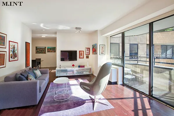 Sold by MEIER | media 8