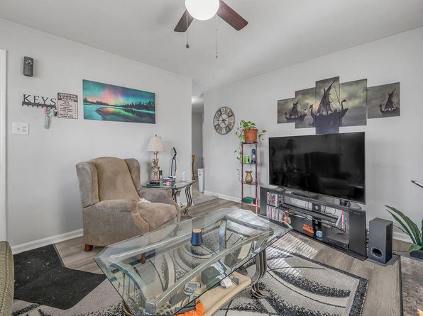 lexington-kentucky-77556065 picture