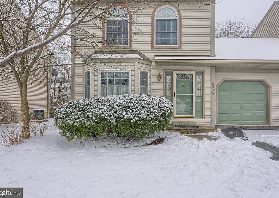 1st image of 348 Saddlebrook Dr