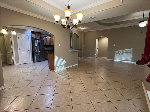 4th image of 7525 Brush Creek Dr #7525