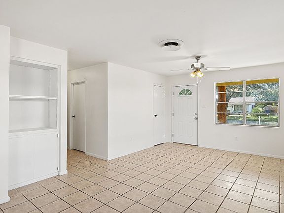 5th image of 202 N 41st St