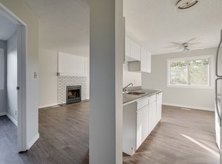 6204 180th St, Edmonton, AB T5T 2T2