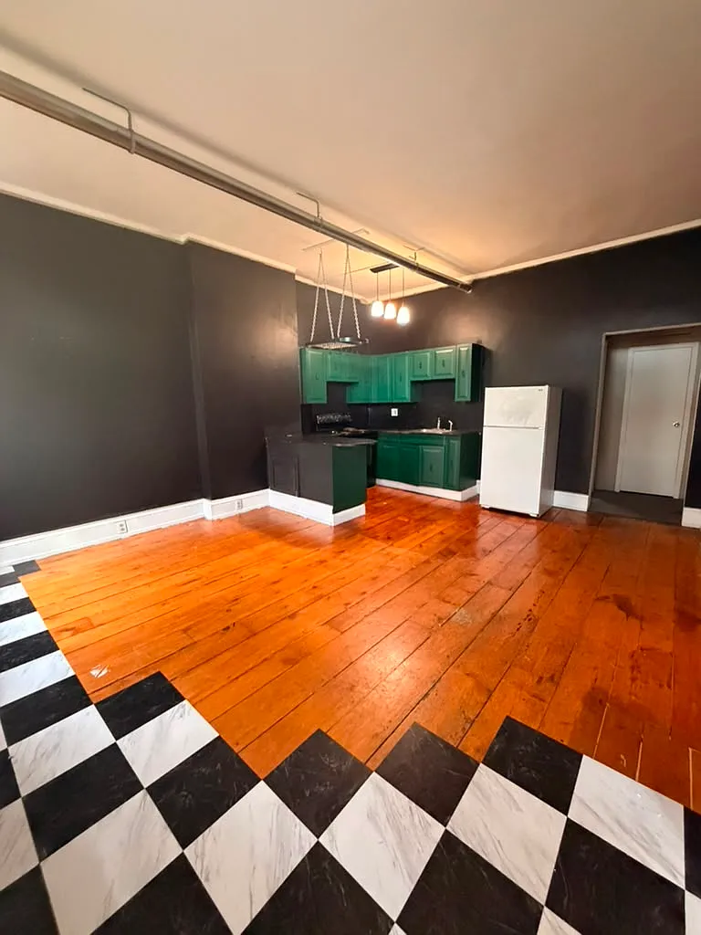 1 bed, 700 sqft, $1,090 — Photo 3