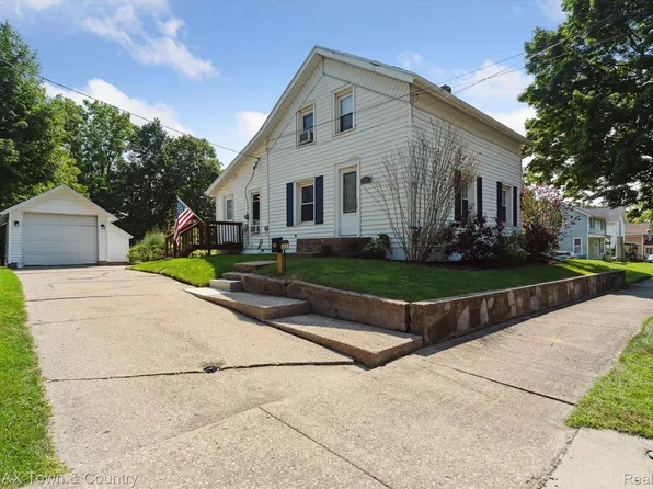 652 N Cochran Ave, Charlotte, MI 48813