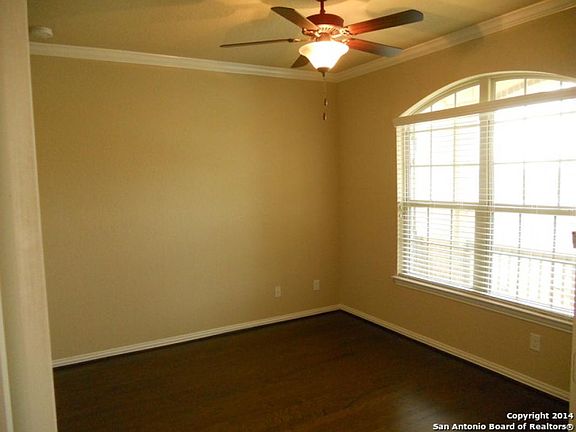 3rd image of 238 Norwood Ct