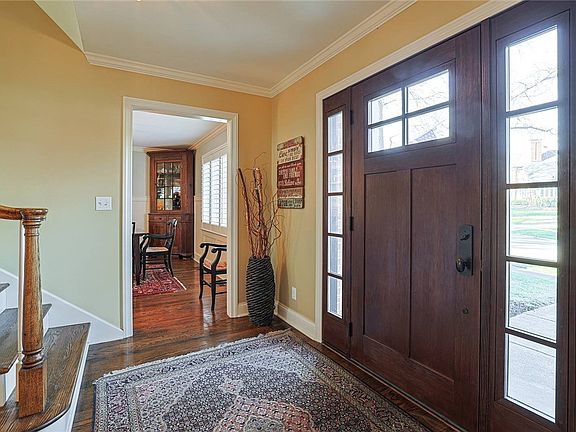 4th image of 326 Maysfield Rd