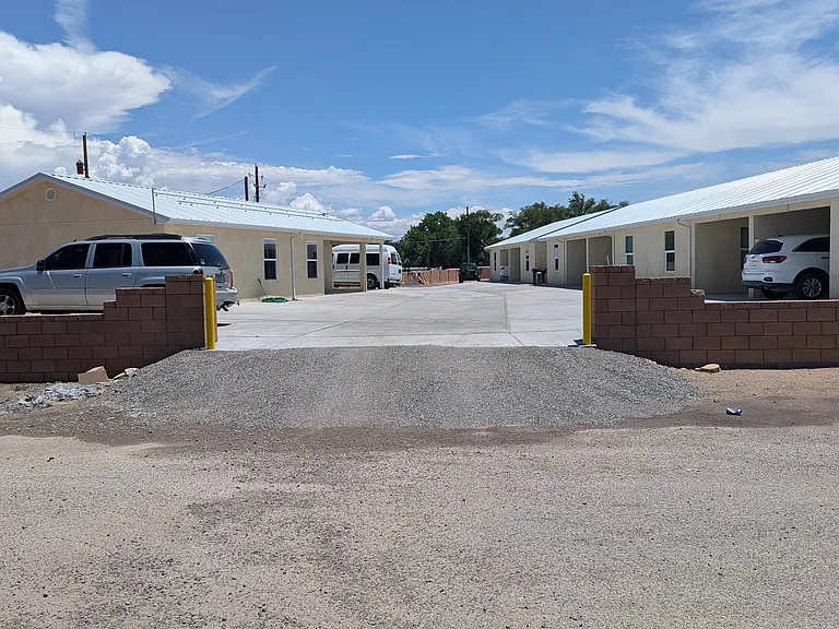 20 Chavez Rd — Photo 8
