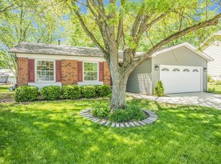 24W481 Surf Ct, Naperville, IL