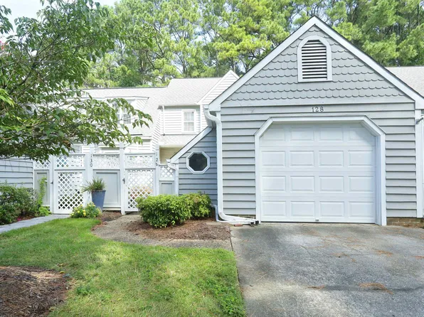128 Spring Cove Dr, Cary, NC 27511