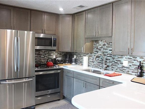2nd image of 2800 Indian River Blvd APT F2
