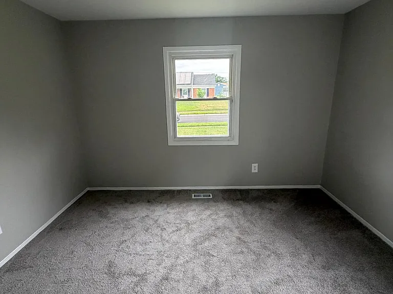 111 Edge Ln — Photo 16