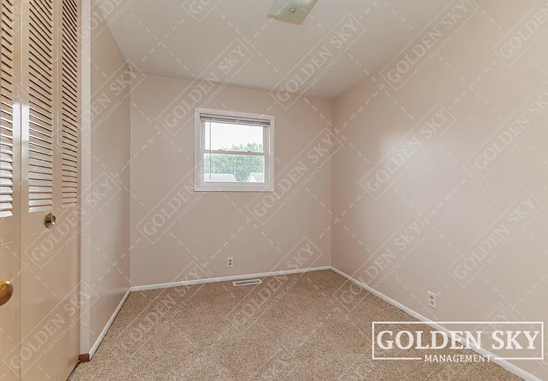 3129 S Opechee Dr — Photo 10