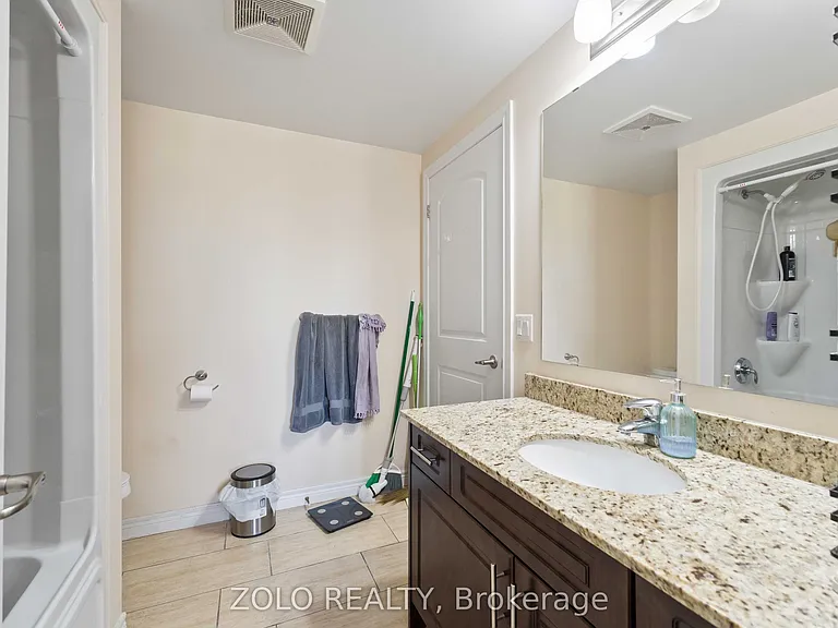886 Golf Links Rd #304 — Photo 16