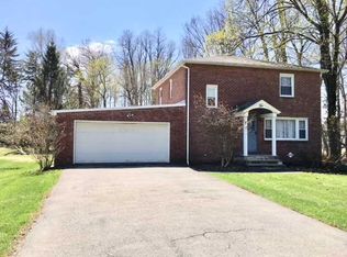 10 Beechwood Park, Poughkeepsie, NY 12601