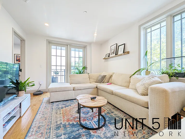 319 Graham Ave #3A — Photo 4