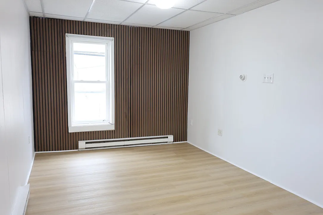 1 bed, $1,050 — Photo 4