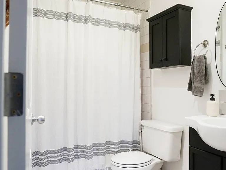 3717 California Ave SW #402 — Photo 10