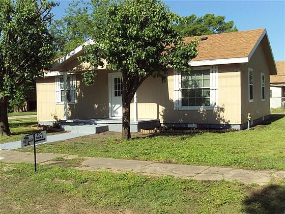1st image of 204 S 5th Ave