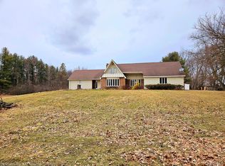 743 Gulick Rd, Haslett, MI 48840