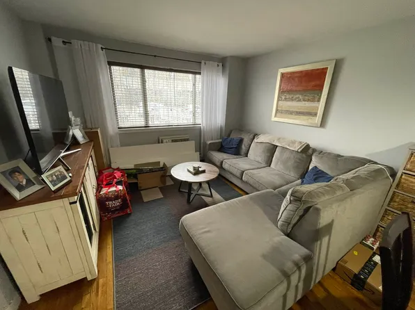 27-10 14th Street image 2 of 7