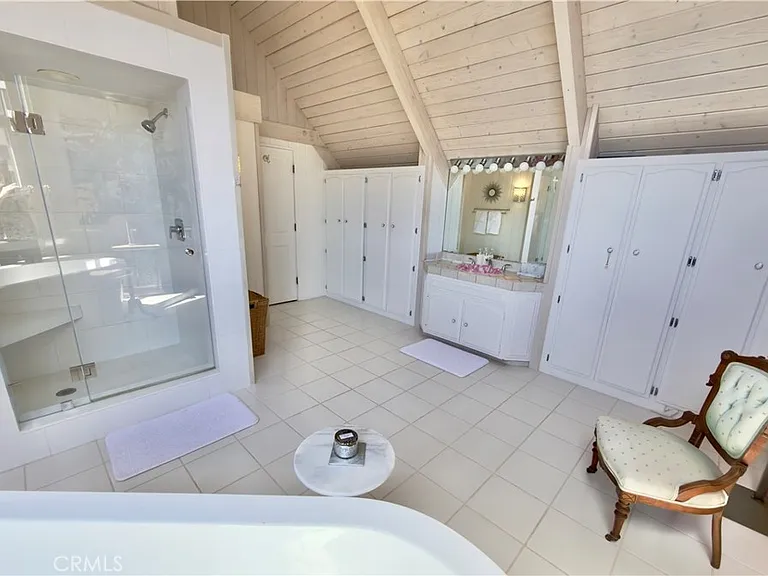 327 Aster St — Photo 35