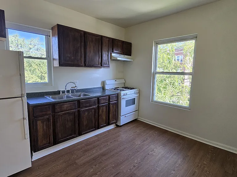 63 Hickory St #2 — Photo 5