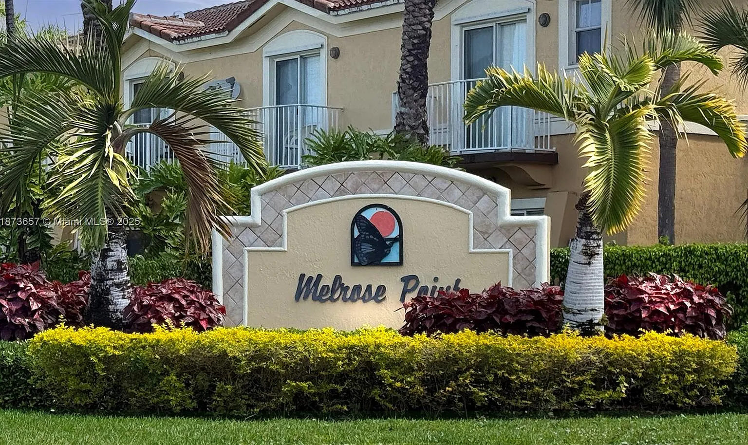 3 bed, 1235 sqft, $3,000 — Photo 1