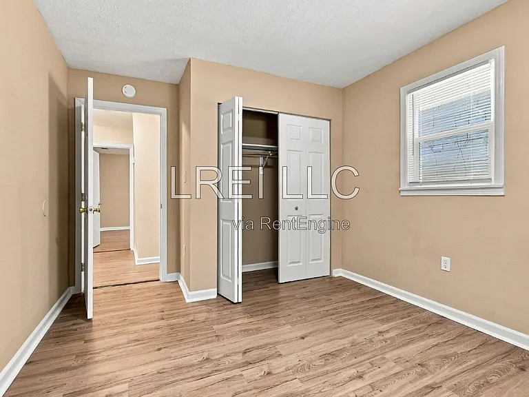 4014 Parthenia Ave — Photo 6
