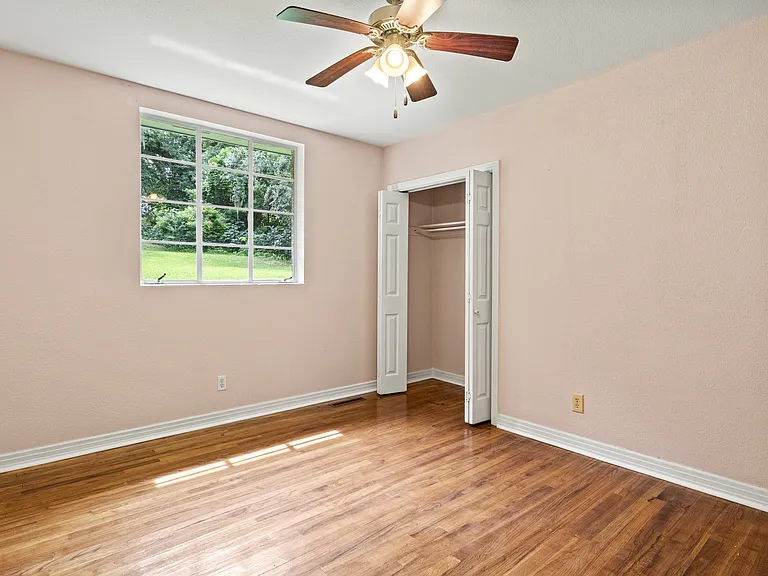 1473 Marion Ave — Photo 16
