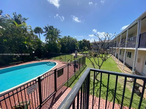 1431 S 14th Ave APT 205, Hollywood, FL 33020
