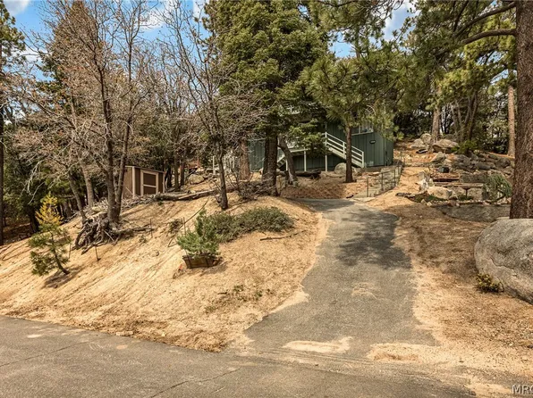 33010 Juniper Ln, Green Valley Lake, CA 92341