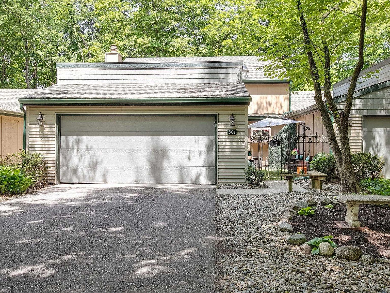 804 Trailridge Dr, Mishawaka, IN 46544 Zillow