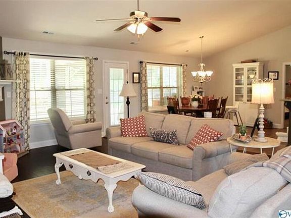 2nd image of 123 Autumn Haven Ln