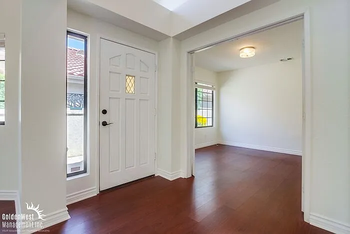 2 bed, 2.0 bath, 1543 sqft, $3,200 — Photo 3