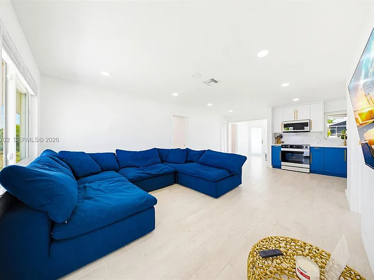 30361 Hardin Rd — Photo 3