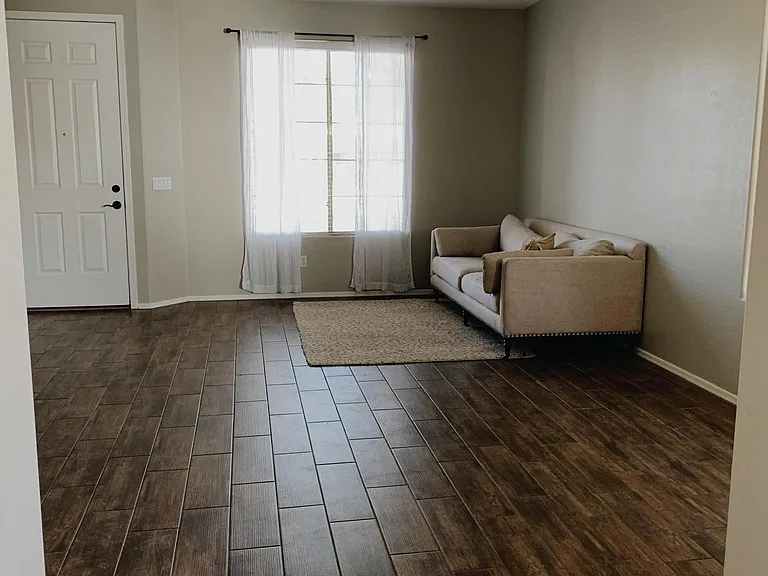 13547 W Country Gables Dr — Photo 9