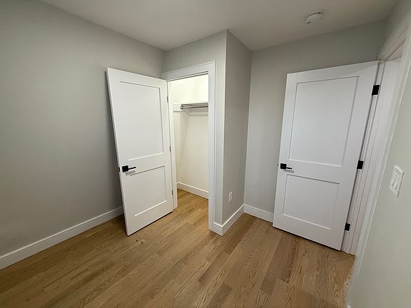 5th image of 152 Trenton St #3
