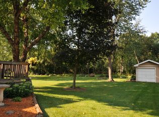 30W333 Wiant Rd, West Chicago, IL 60185