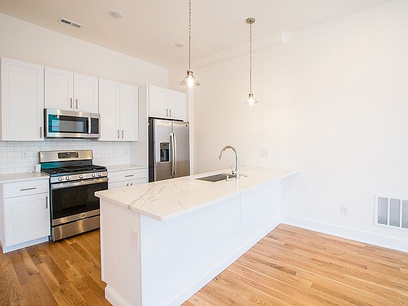 3rd image of 1115 Germantown Ave #2B