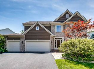 2381 Sarazen Dr, Vernon Hills, IL
