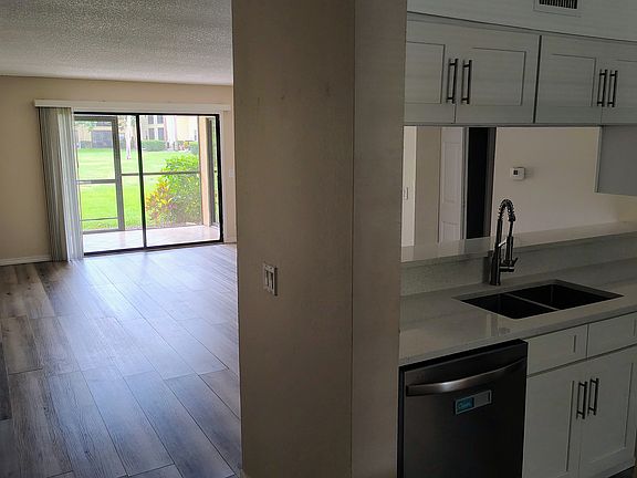 5th image of 3001 58th Ave S APT 1107